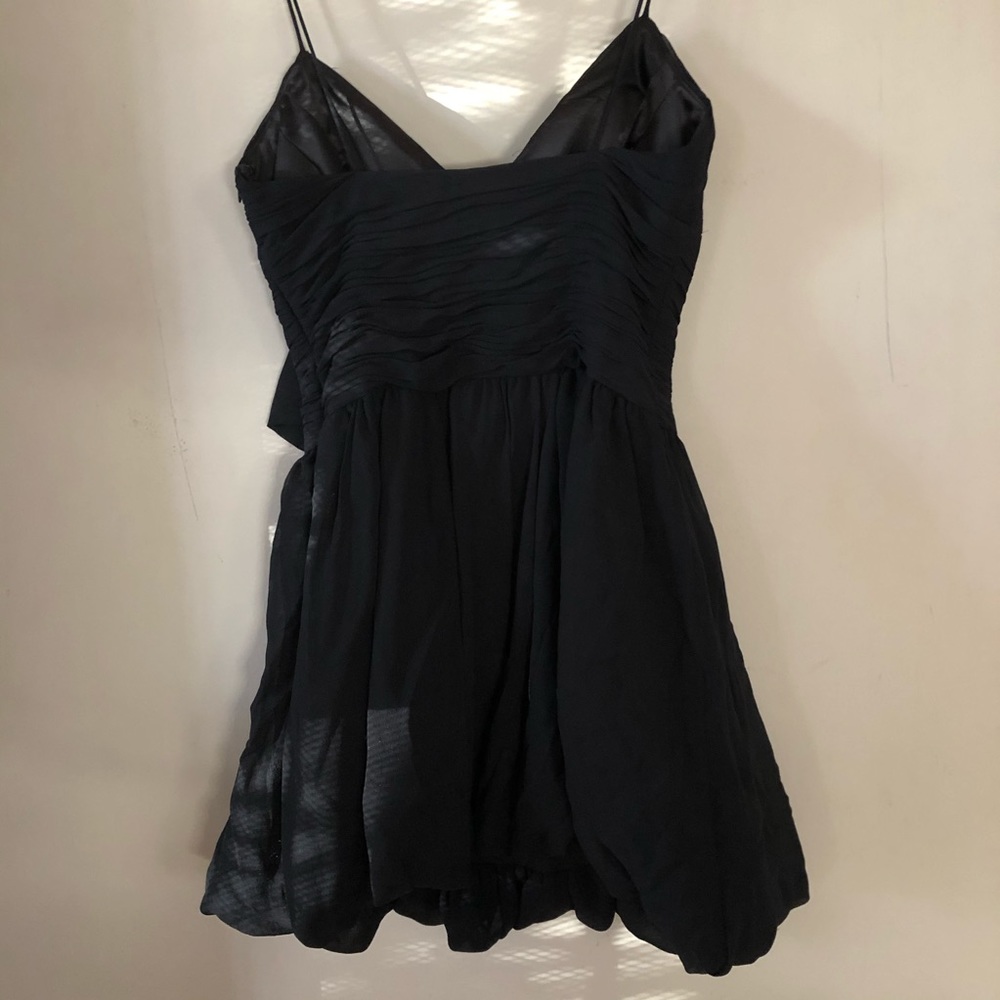 BEAUTIFUL😍 ELEONORA DRESS - Picture 8 of 12